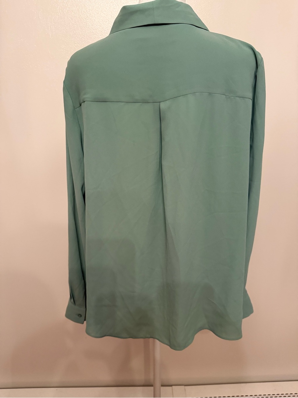 INC International Concepts Women's Long Sleeve V-Neck Twist-Front Blouse Size L - Picture 11 of 15